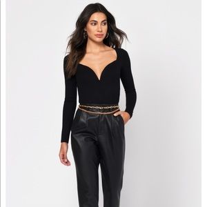 MAYBELL BLACK SWEETHEART NECKLINE BODYSUIT